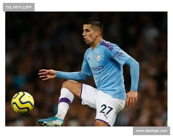 曼城7号后卫精彩表现解析与战术价值深度剖析