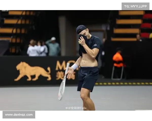 如何在澳门网球名人赛中脱颖而出并成功获胜的策略与技巧 如何在澳门网球名人赛中脱颖而出并成功获胜的策略与技巧